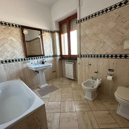 La Casa Di Stefania Vista Mare 公寓